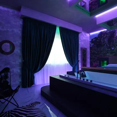 Alcova Suite&relax ホテル エーボリ
